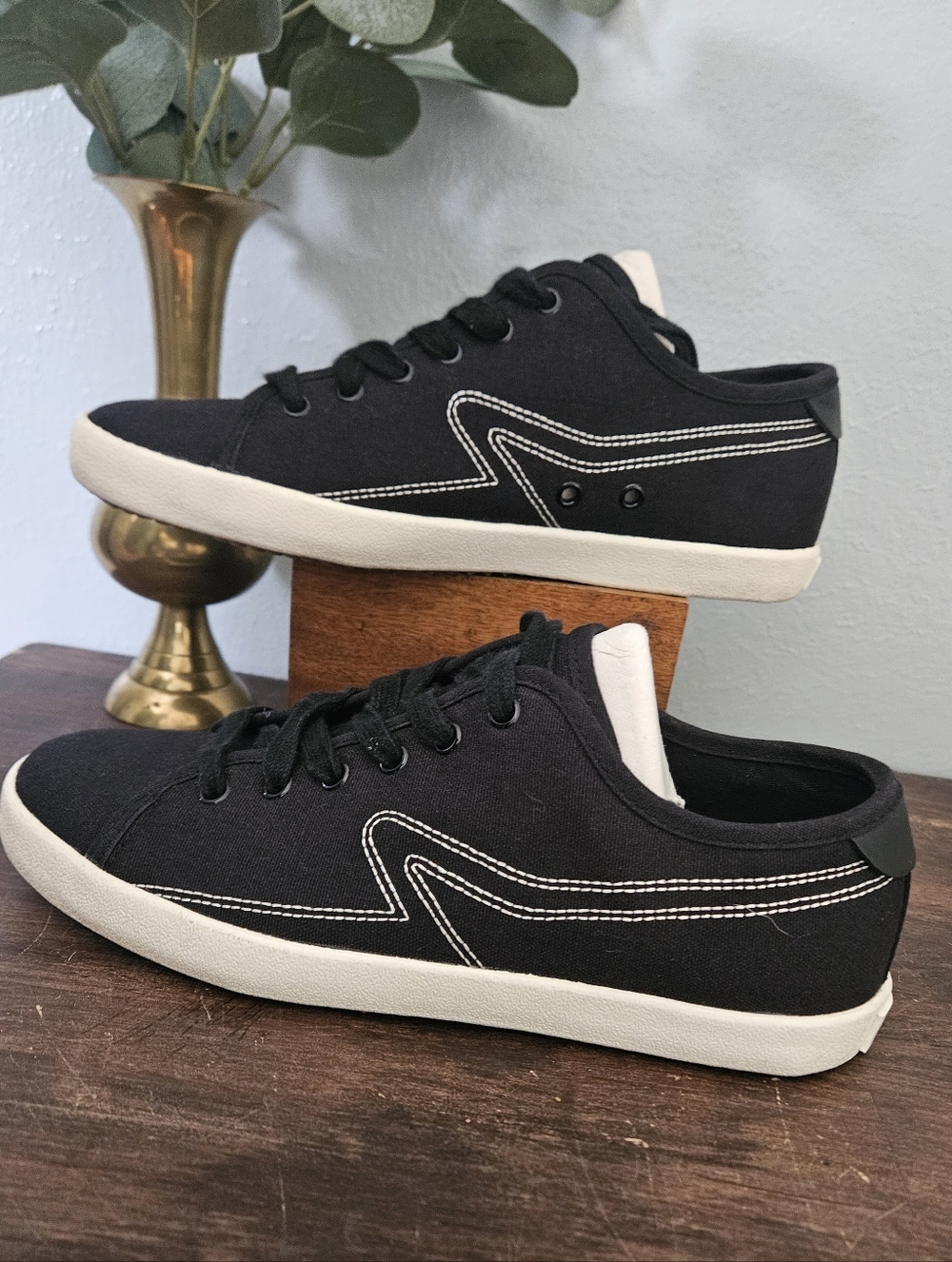 Rag& Bone Low Top Durable Cotton Canvas Retro Style Court Sneakers Size 8.5